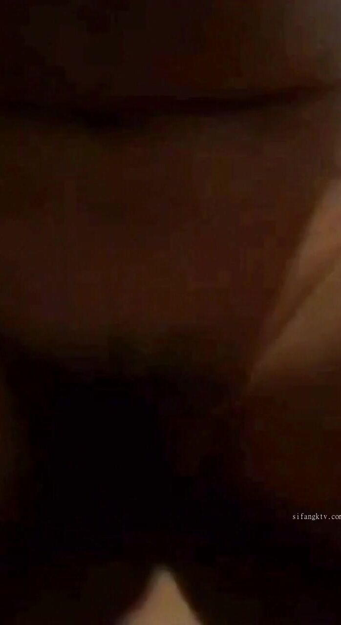 《云盘泄密》清纯美乳留学生反差小美女卡米与光头外籍小男友日常不健康自拍流出妹子太骚水好多